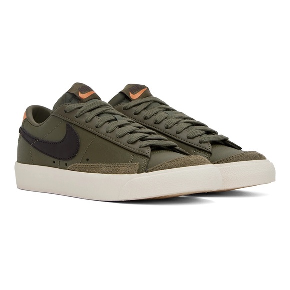 NIKE Green Blazer '77 Low Sneakers - Picture 3 of 9